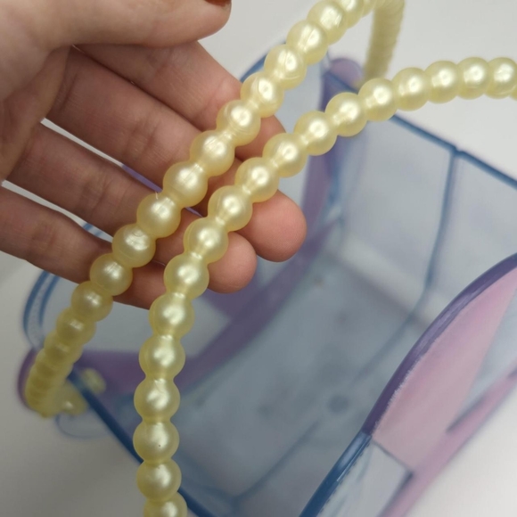 Mermaid Shell Purse - Picture 4 of 5